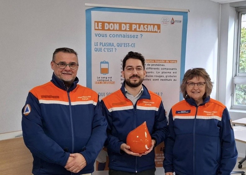 Bénévoles Protection Civile participant au don de plasma à Angers