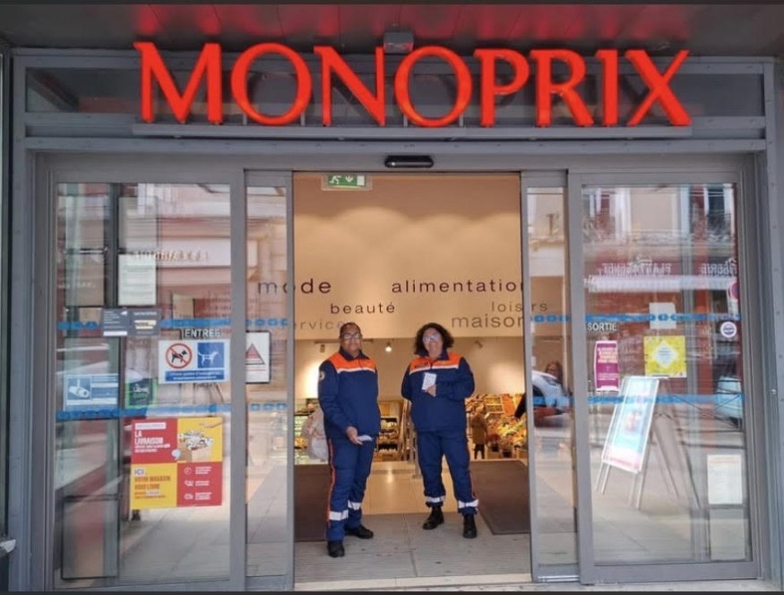 Bénévoles prêtes pour la collecte solidaire