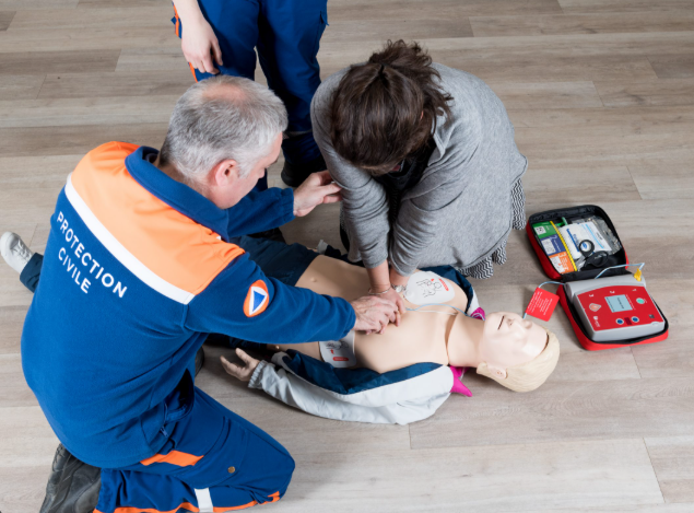 Formation premiers secours_massage cardiaque